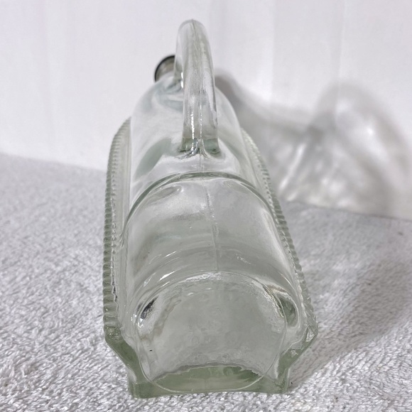 Vintage Unique Clear Glass Ship Decanter Bottle W Lid - Picture 4 of 16